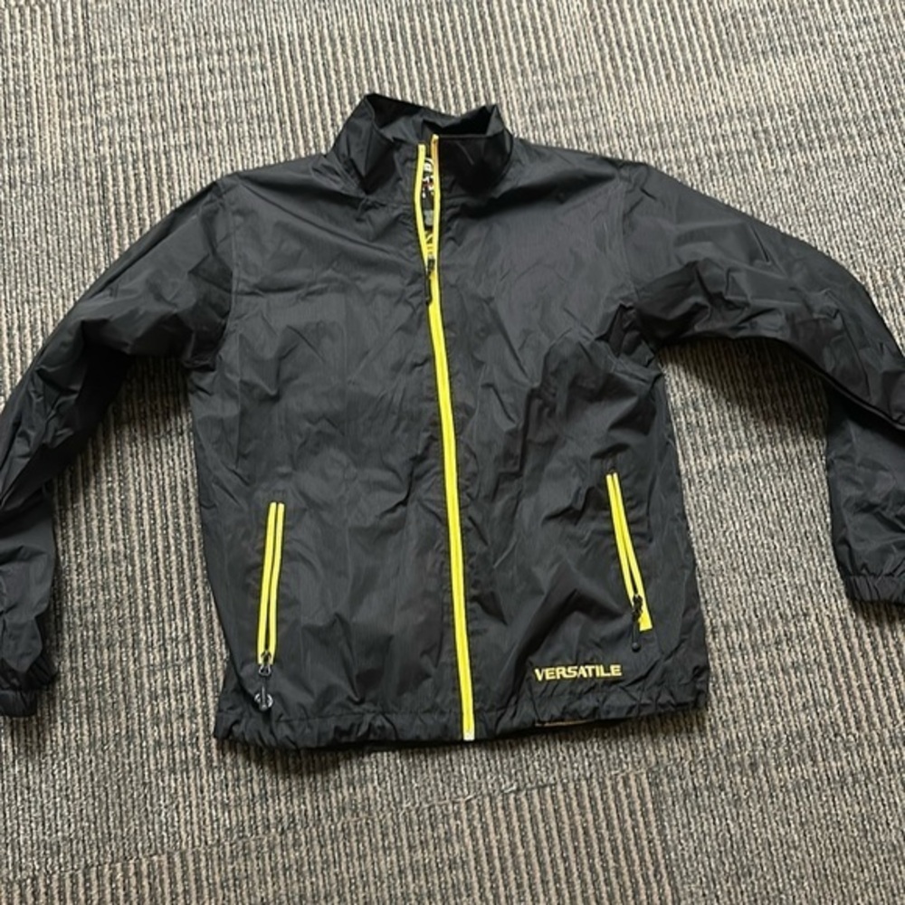 Stormtech Men’s performance black and yellow zip up windbreaker jacket size M